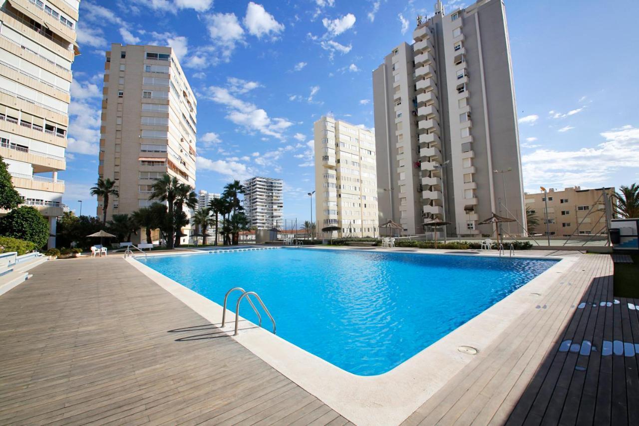 Ferienwohnung In Front Of The Sea With Ac And Pool Alicante Exterior foto