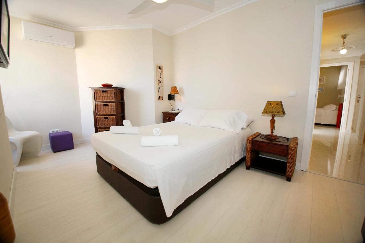 Ferienwohnung In Front Of The Sea With Ac And Pool Alicante Exterior foto